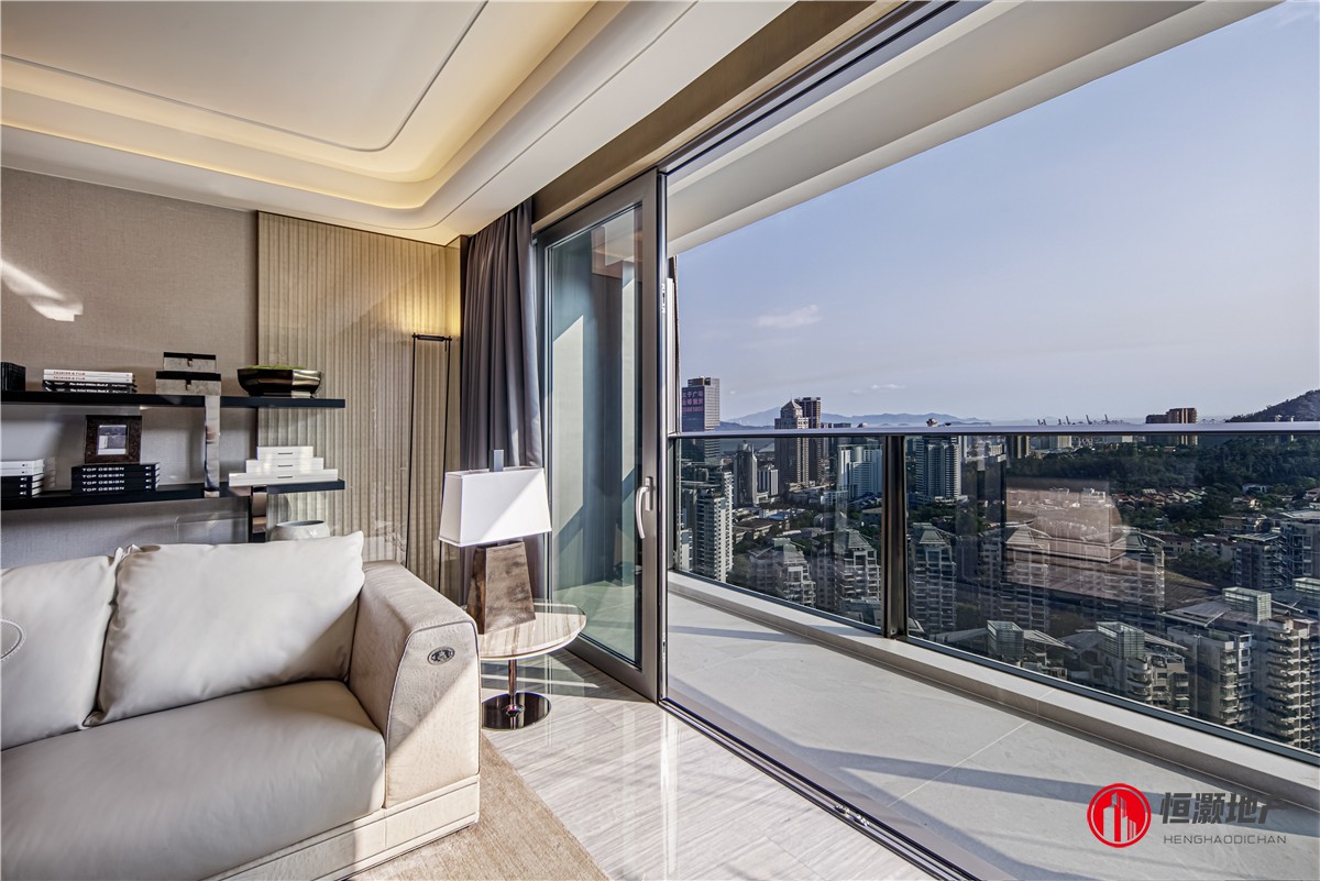 世界极品 临海揽山，建面约93-229㎡山海公寓